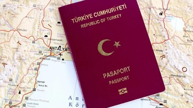 <p>Başvuru süreçlerinde seyahat geçmişi ve maddi durum gibi faktörler öne çıkıyor. </p>