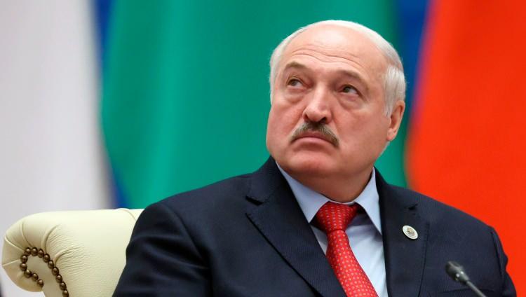 <p><strong><span style="color:#B22222">25)  ALEKSANDR LUKAŞENKO </span>|  Belarus Devlet Başkanı</strong></p>
