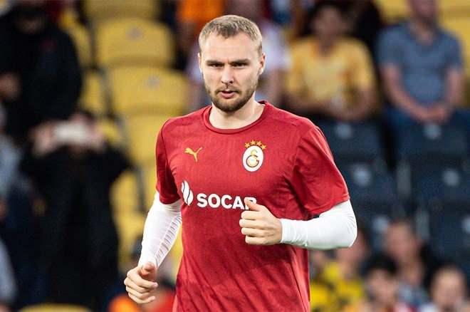 <p>Fransa Ligue 1 ekibi Rennes'in temsilcileri, Galatasaray'dan Victor Nelsson'un transferi için İstanbul'a geldi.<br />
<br />
Sarı-kırmızılıların talebi 10 milyon euro.<br />
<br />
(Fanatik)</p>
