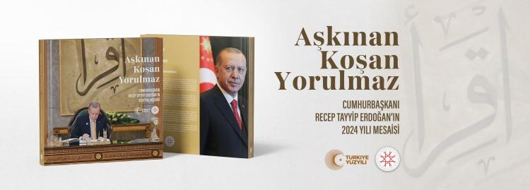 <p><span style="color:#B22222"><strong>2024 DİPLOMASİ TRAFİĞİ ANLATILIYOR</strong></span></p>

<p>&nbsp;</p>

<p>&Ouml;te yandan Erdoğan'ın liderliğinde ger&ccedil;ekleştirilen yerli ve milli projelerin, hizmetlerin de ortaya konulduğu eser, aynı zamanda bir arşiv &ccedil;alışması niteliği taşıyor. Cumhurbaşkanı Erdoğan'ın 2024 yılındaki yoğun diplomasi trafiği de 'Aşkınan Koşan Yorulmaz' kitabında detaylı bir şekilde anlatıldı. Erdoğan'ın yurt dışı temasları, katıldığı uluslararası zirveler, &uuml;lke ziyaretlerini de i&ccedil;eren &ccedil;alışma, g&uuml;&ccedil;l&uuml; liderliği, girişimci ve &ccedil;&ouml;z&uuml;m odaklı diplomasi vizyonu ile d&uuml;nya siyasetine y&ouml;n veren isimler arasında yer alan Erdoğan'ın lider diplomasisi y&ouml;n&uuml;n&uuml; de ortaya koydu.</p>
