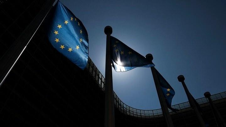 <p>Goldman Sachs, 2025 yılı için Euro Bölgesi’nin GSYİH büyüme tahminini %1,1’den %0,8’e düşürdü.</p>
