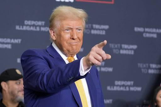 <p><strong><span style="color:#B22222">2)  DONALD TRUMP </span> |  ABD'nin yeni Başkanı</strong></p>
