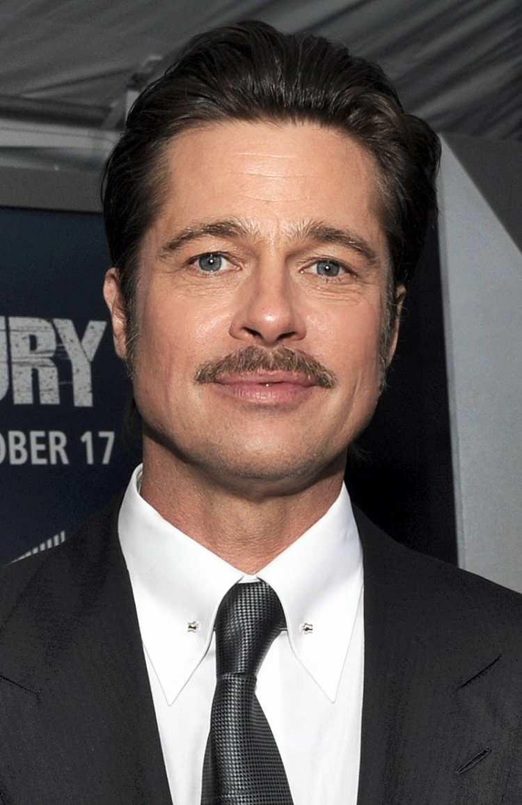 <p>Brad Pitt ile çıktığına inanan ve onunla birlikte olmak için hayatını altüst eden Fransız kadın, dolandırıldığını öğrendiğinde dünyası başına yıkıldı.</p>
