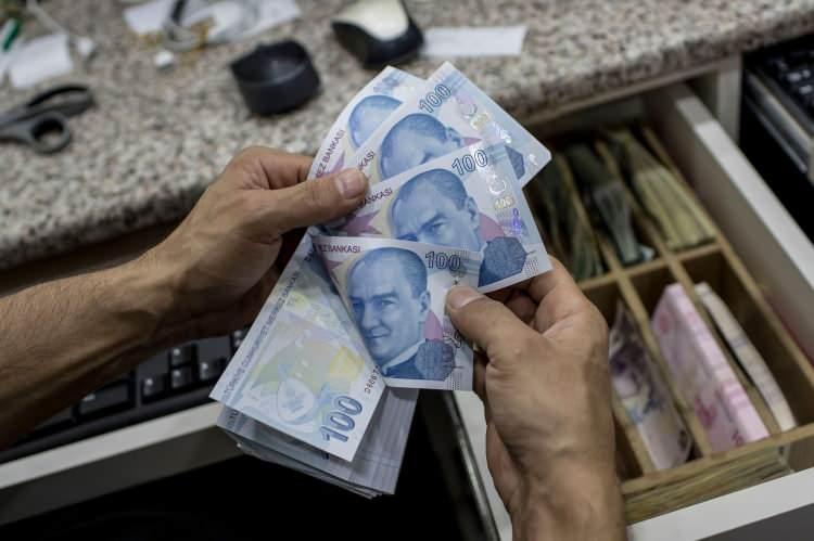<p>Asgari ücret ve memur maaş zamlarının açıklanmasının ardından emeklilerin de 2025 maaşları belli oldu.</p>