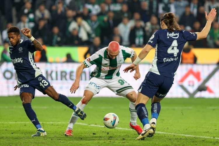 <p><strong>"TARAFTAR ŞAMPİYONLUĞA İNANIYOR MU?"</strong></p>
