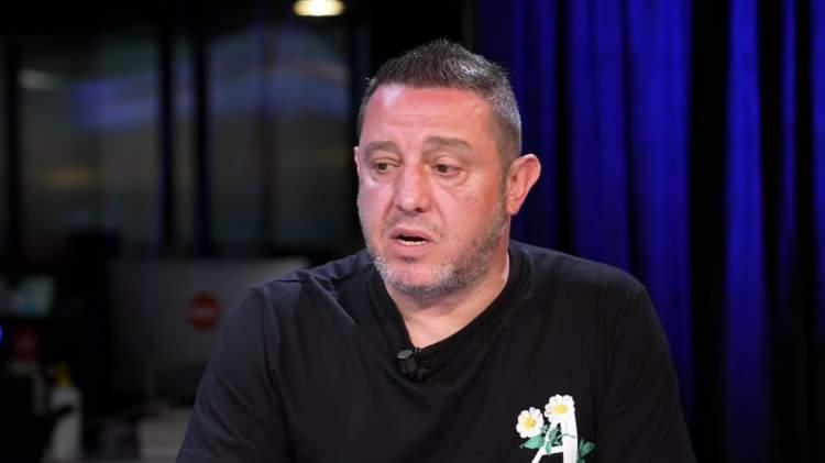 <p>Futbol yorumcusu Nihat Kahveci, Fenerbabahçe'nin Konyaspor'u deplasmanda 3-2 mağlup ettiği maçta ikinci yarının son 20 dakikasında ortaya koyduğu futbolu eleştirdi.</p>
