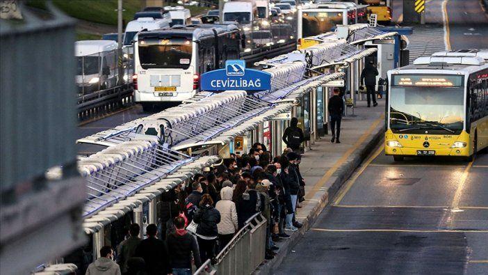 <p><strong>İstanbul'da toplu taşımaya zam geldi. Güncel fiyatlar belli oldu.</strong></p>
<p>Zamlı tutarlar <strong>20 Ocak 2025</strong> tarihinde uygulanacak.</p>