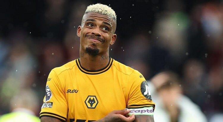 <p>Galatasaray, ara transferde kadrosunu güçlendirmek için çalışmalarını sürdürüyor. Aslan, forvete Rennes'ten Gouiri'yi düşünürken, orta alana da eski oyuncusu Lemina'yı almakta kararlı.<br />
<br />
(Fanatik)</p>