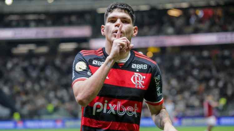 <p>Fenerbahçe, sol bek transferi için Flamengo'nun 27 yaşındaki yıldızı Ayrton Lucas'ı gündemine aldı.<br />
<br />
(Takvim)</p>