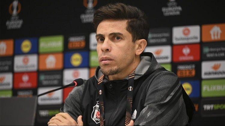 <p>Gabriel Paulista'nın, kariyerine ülkesi Brezilya'da devam etmek istediği ileri sürüldü.<br />
<br />
Corinthians'ın, Paulista'ya kadrosuna katmak için teklifte bulunduğu ve Paulista'nın da bu teklife sıcak baktığı vurgulandı.<br />
<br />
(UOL)<br />
<br />
 </p>
