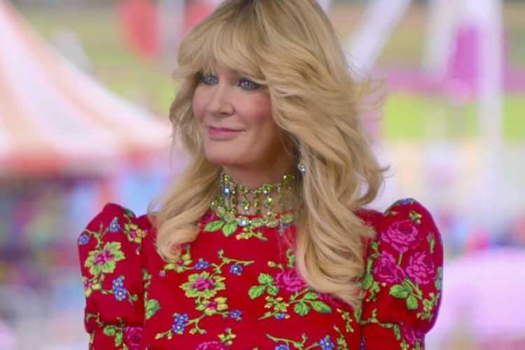 <p><span style="color:#000000"><strong>Lee'nin avukatı olayı şiddetle reddederek böyle bir durumun asla gerçekleşmediğini ve Lee'nin "hiçbir dünyada" "utanç verici vali ile evli olduğunu ima etmediğini" dile getirdi.</strong></span></p>
