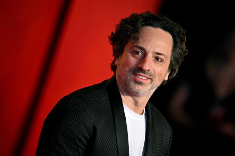 <p><strong><span style="color:#B22222">5)  SERGEY BRIN</span>  |  Eski Google Başkanı</strong></p>
