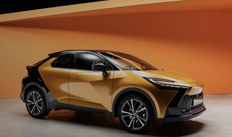 <p><strong>TOYOTA C-HR</strong></p>

<p><br />
- 10.322</p>
