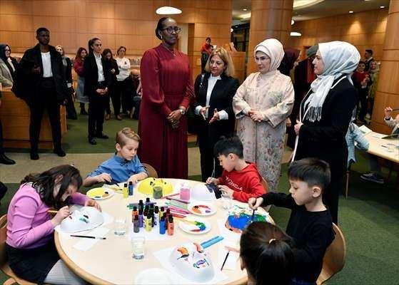 <p>Sayın Kagame ile Afrika Kültür Evi Derneği çatısı altında buluşmamızın, ülkelerimiz arasındaki dayanışma ruhunu sonsuz bir köprüye dönüştürmesini temenni ediyorum." ifadesini kullandı.</p>
