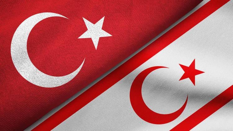 <p><span style="color:rgb(178, 34, 34)"><strong>KUZEY KIBRIS TÜRK CUMHURİYETİ (KKTC)</strong></span></p>

<p> </p>

<p>KKTC Dışişleri Bakanı Tahsin Ertuğruloğlu, yayınladığı taziye mesajında,<strong> “Bolu Kartalkaya’da bir otelde meydana gelen yangında hayatını kaybedenlere Allah’tan rahmet, acılı ailelerine sabır ve başsağlığı, yaralılara acil şifalar diliyorum. Yangın faciası, Kıbrıs Türkleri olarak bizlerin de yüreğini dağladı. Allah Türk milletini her türlü afetten korusun”</strong> ifadelerine yer verdi.</p>

