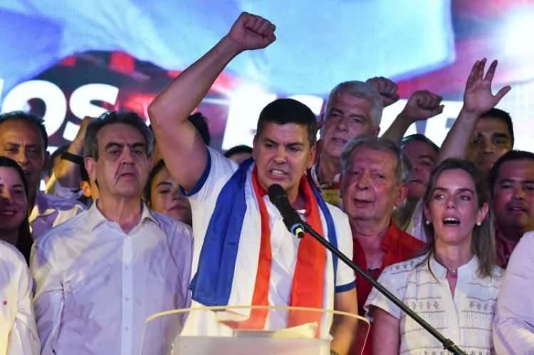 <p><strong><span style="color:#B22222">24)  COLORADO PARTİSİ |</span>  2.61 MİLYON </strong></p>

<p> </p>

<p><strong>Paraguay  |  </strong>137 yıl önce</p>
