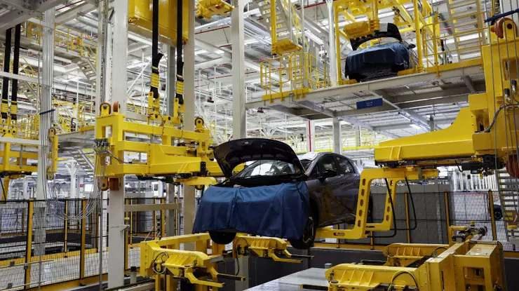 <p>Tesla'yı Toyoya izlerken, ilk beşte iki Çinli şirketin yer alması dikkat çekti. Listede Ford Otosan ve Tofaş da yer aldı.</p>
<p> </p>
<p><strong>İşte tüm deyaylar...</strong></p>