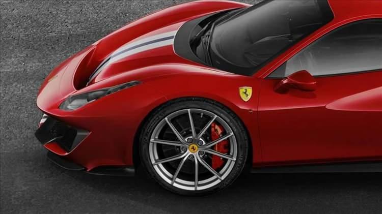 <p>İtalyan spor araba markası Ferrari listenin beşinci sırasında 78,2 milyar dolarla yer alıyor.</p>