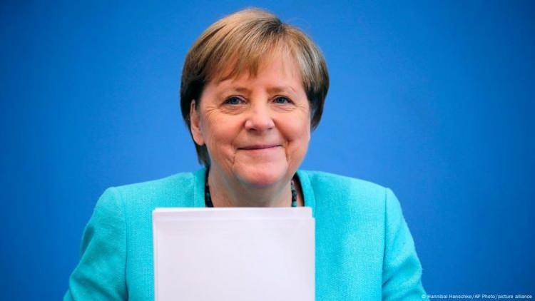<p><strong><span style="color:#B22222">ANGELA MERKEL </span> |  Eski Almanya Başkanı  |  2021</strong></p>
