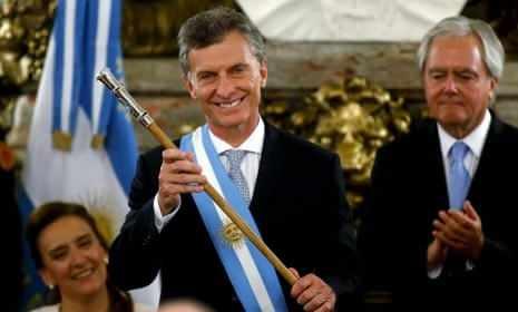 <p><strong><span style="color:#B22222">MAURICIO MACRI </span> |  Eski Arjantin Başkanı  |  2019</strong></p>
