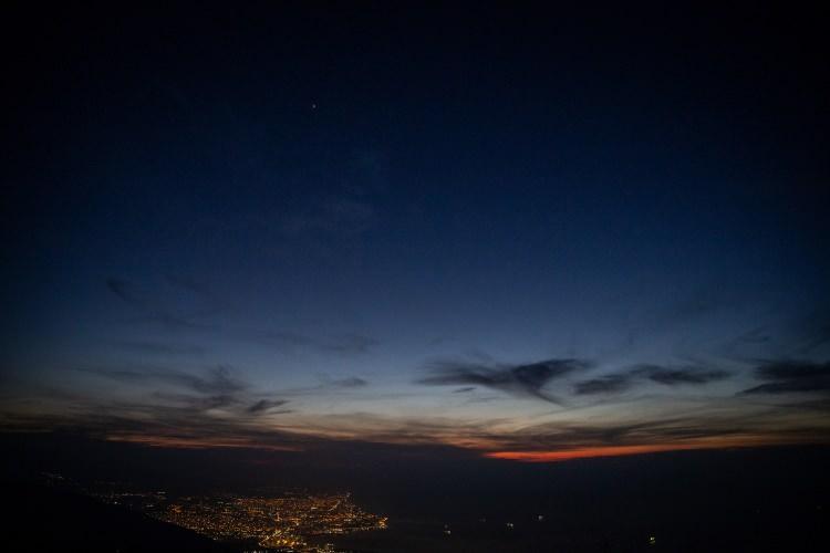 <p>Bu durum, gezegenlerin yörüngelerinin düzlemi ve Güneş'e olan uzaklıkları nedeniyle nadir gerçekleşir. </p>