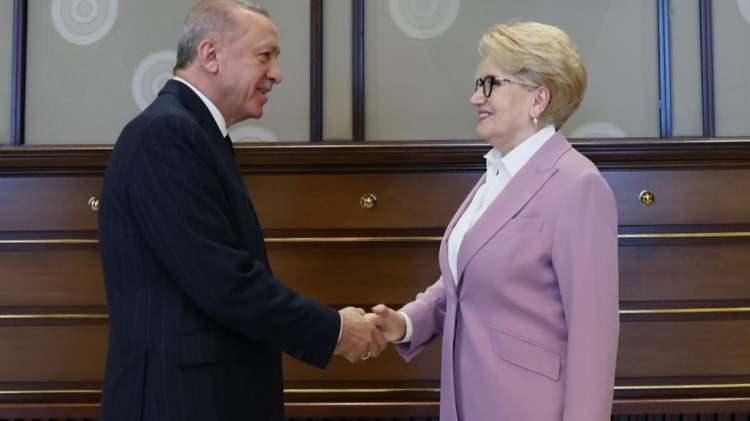 <p>Fatih Portakal'ın, <strong>“Cumhurbaşkanı Yardımcısı olacak” </strong>iddialara ilişkin Akşener cephesinden açıklama geldi.</p>

<p> </p>
