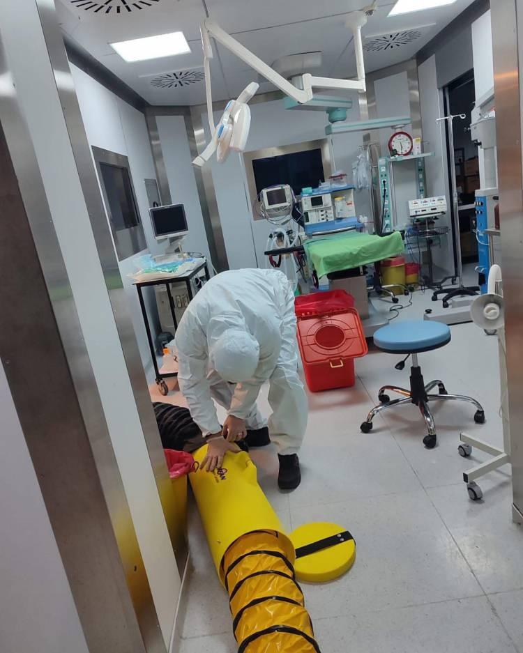 <p>AFAD ekipleri patlayan karbon filtre nedeniyle tüp bebek bölümünde önlem aldı.</p>
