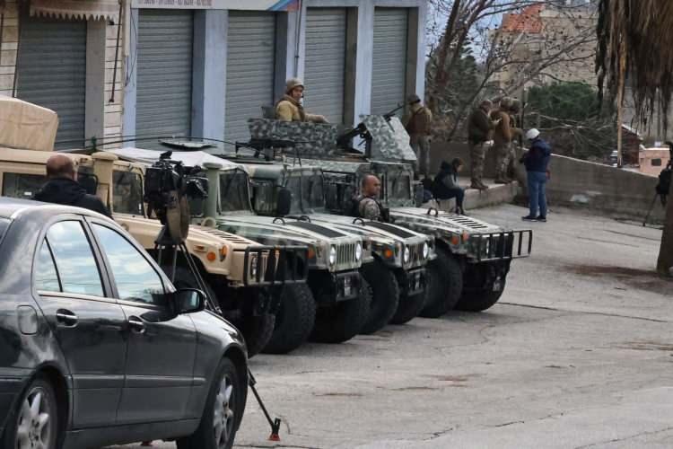 <p>Anlaşmanın yürürlüğe girmesinin ardından geçen sürede İsrail ordusu, bombardımanlar ve ev yıkma gibi eylemlerle ateşkes ihlallerini sürdürdü.</p>
