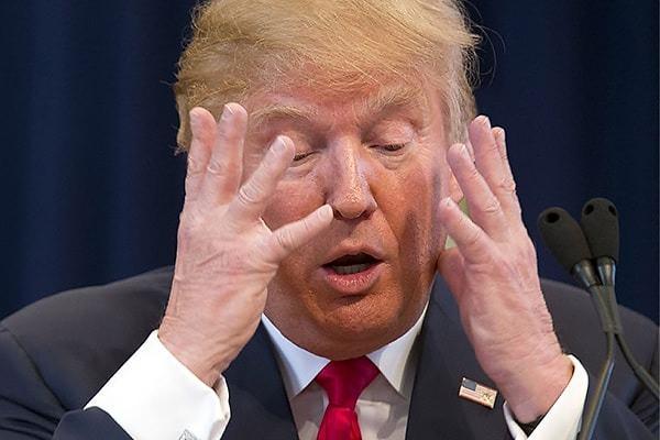 <p><span style="color:#000000"><strong>Bu açıklama karşısında çılgına dönen Trump, öyle sinirlendi ki gazeteciye belirli aralıklarla daire içine alınmış parmaklarının fotoğrafını postalıyor. Hatta parmaklarının boyutunun normal olduğunu kanıtlamak için onların kalıbını bile çıkartıyor...</strong></span></p>

