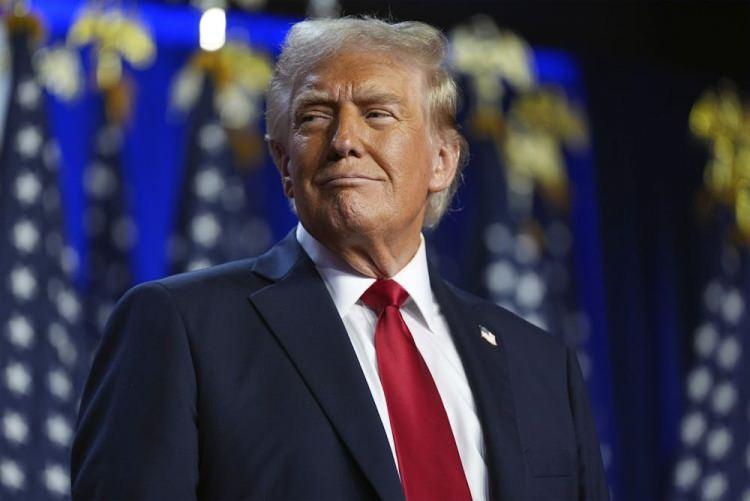 <p><span style="color:#FF0000"><strong>ATM HİÇ KULLANMAMIŞ!</strong></span></p>
<p><span style="color:#000000"><strong>Trump'ın iddiasına göre kendisi hiç ATM kullanmamış. </strong></span></p>