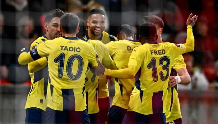<p><strong>FENERBAHÇE GERİLEDİ</strong></p>
