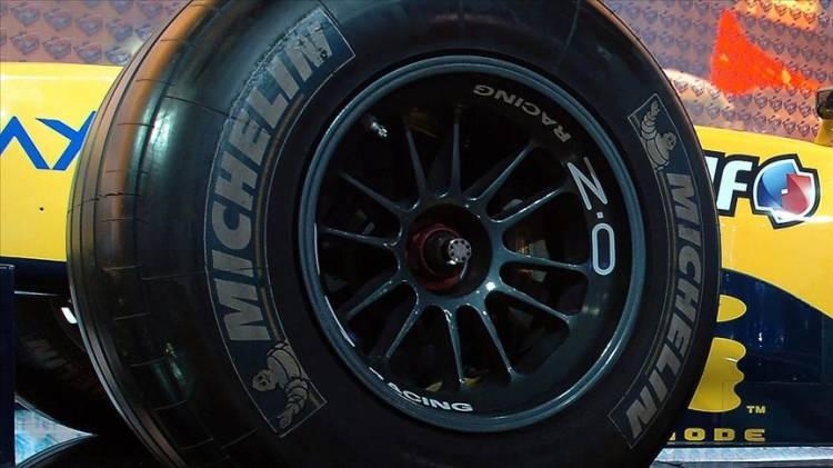 <p><span style="color:#B22222"><strong>Michelin</strong></span></p>
<p>Lastik üreticisi Michelin'in Meksika'da iki fabrikası var - Queretaro ve Leon - ve Kanada'da üç fabrikası var: Pictou, Bridgewater ve Waterville.</p>