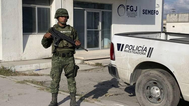<p>Karteller</p>
<p>Trump, MS-13 ve Tren de Aragua çetelerinin yanı sıra sınırdan uyuşturucu kaçakçılığından sorumlu Meksikalı kartelleri de yabancı terör örgütleri olarak tanımlamak için harekete geçti. Üyelerini sınır dışı etmek için 1798 tarihli Yabancı Düşmanlar Yasası'nı kullanacak.</p>