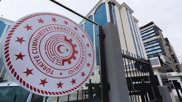 <p>Sanayi ve Teknoloji Bakanlığı merkez teşkilatının Genel İdare Hizmetleri (GİH) sınıfında açık bulunan <strong>7 ve 8’inci dereceli toplam 3 (üç) Avrupa Birliği (AB) Uzman Yardımcısı</strong> kadrosuna atama yapılmak üzere giriş sınavı yapılacaktır.</p>