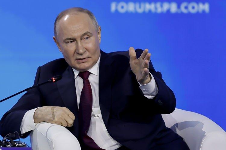 <p>24 Şubat 2022 tarihinde Rusya devlet başkanı Vladimir Putin'in Ukrayna'da "özel bir askerî operasyon" ilan etmesiyle başlayan işgalde hem Ukrayna hem de Rusya elde ettiği kazanımlar ve ağır kayıpları açıkladı. Büyük zayiat veren Rusya'nın ise ilerleyişi devam ediyor.</p>
