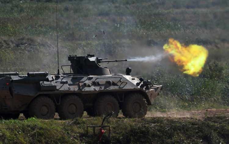 <p>Kharkiv bölgesindeki Kupyansk cephesinde, Rus birlikleri Oskol Nehri'nin batı kıyısındaki köprübaşını genişletti ve şimdi bunu Rus topraklarına bağlayarak ikmal hatlarını güvence altına almayı ve Kupyansk'a bir saldırı başlatmayı planlıyor.</p>