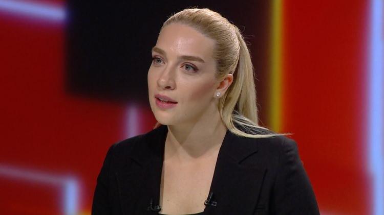 <p><span style="color:#000000"><strong>&Uuml;nl&uuml; sunucu Cansu Canan &Ouml;zgen, 2023 yılında yaşadığı korkun&ccedil; olayla g&uuml;ndeme gelmişti.</strong></span></p>
