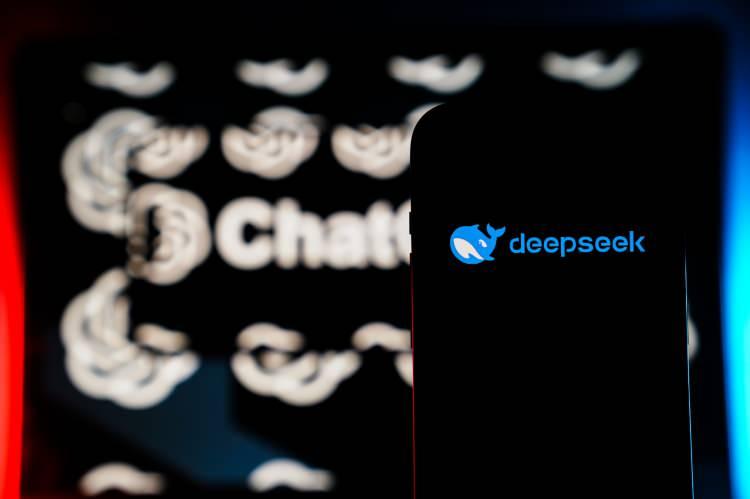 <p>DeepSeek - "Rus atletlere yönelik yasak belirli jeopolitik ve etik kaygılardan kaynaklanırken, İsrail'in katılımı aynı incelemeye tabi tutulmuyor. Uluslararası sporda daha eşitlikçi ve şeffaf karar alma süreçleri sağlayacak reformlar bu endişelerin giderilmesine yardımcı olabilir."   </p>
