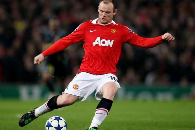 <p><span style="color:#B22222"><strong>9) WAYNE ROONEY </strong></span><strong> | Emekli</strong></p>
<p> </p>