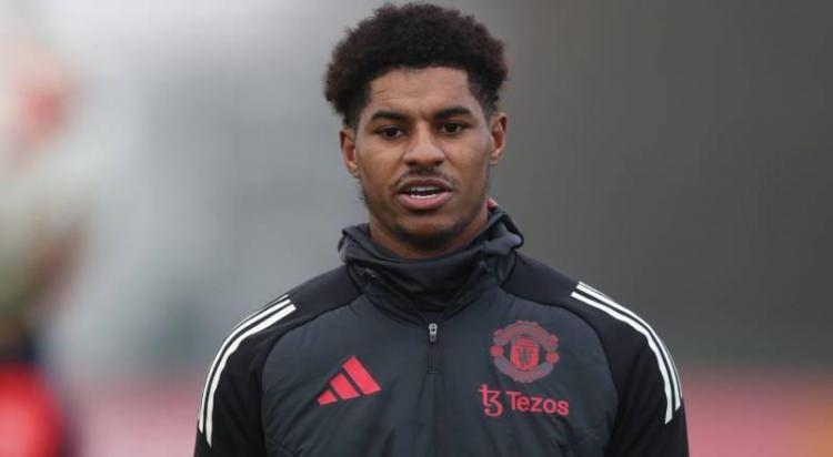 <p>Galatasaray, Marcus Rashford'u sezon sonuna kadar kiralamayı hedefliyor.<br />
<br />
Okan Buruk'un yıldız ismi hem 3'lü sistemde hem de 4'lü sistemde önemli görevlerde kullanması bekleniyor.<br />
<br />
(Fotomaç)</p>
