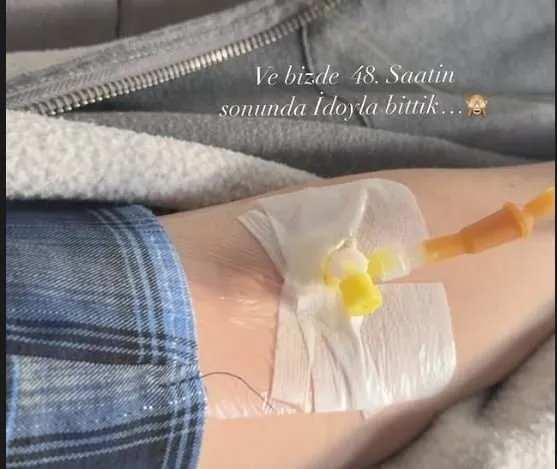 <p>Bunun ardından ise Şefkatli çiftinden son olarak kolundaki damar yolu ve serum fotoğrafı geldi.  "Ve biz de 48 saatin sonunda İdo'yla bittik" notunu düştü.</p>

<p> </p>
