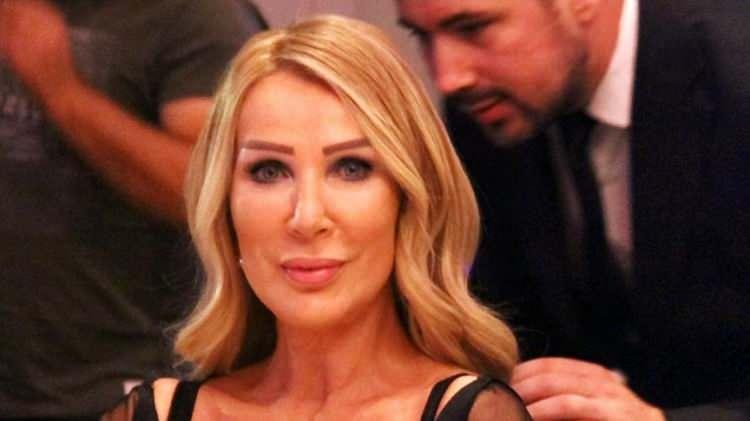 <p><span style="color:#B22222"><strong>SEDA SAYAN</strong></span></p>
