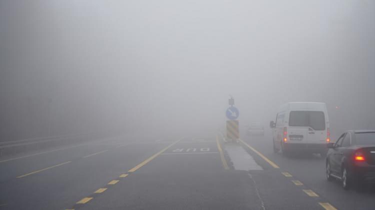 <p>&Ouml;te yandan Doğu Karadeniz&rsquo;in i&ccedil; kesimlerinin y&uuml;ksekleri ile Doğu Anadolu&rsquo;nun y&uuml;ksek ve dik yama&ccedil;larında &ccedil;ığ tehlikesi bulunduğu aktarıldı.</p>
