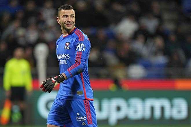 <p>Anthony Lopes ➡ Nantes</p>