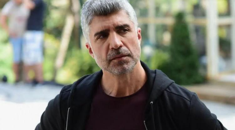 <p><strong>Eski menajeri olan ağabeyi Ercan Deniz ile arası bozuk olan Özcan Deniz, X ve YouTube adreslerinin elinden alındığını duyurdu. </strong></p>