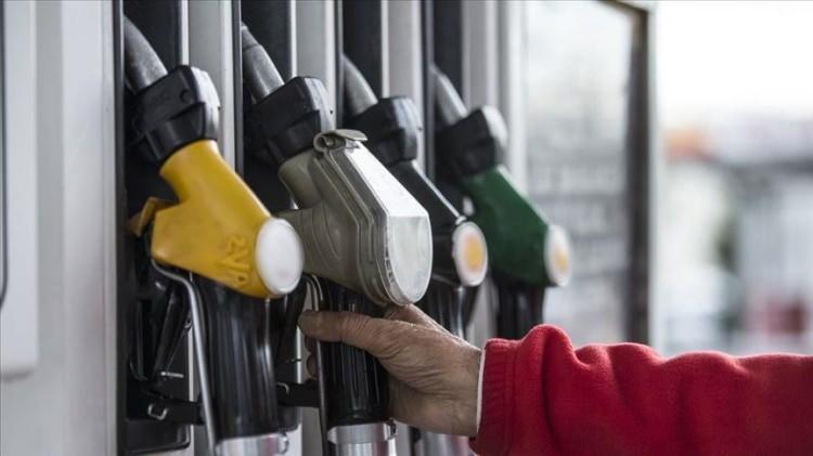 <p><span style="color:#B22222"><strong>Akaryakıt Sektörü:</strong></span></p>

<p>Alpet, Aygaz, Aytemiz, Petrol Ofisi, Go Petrol, Opet, Shell, Sunpet, Total Energies, Türkiye Petrolleri</p>

