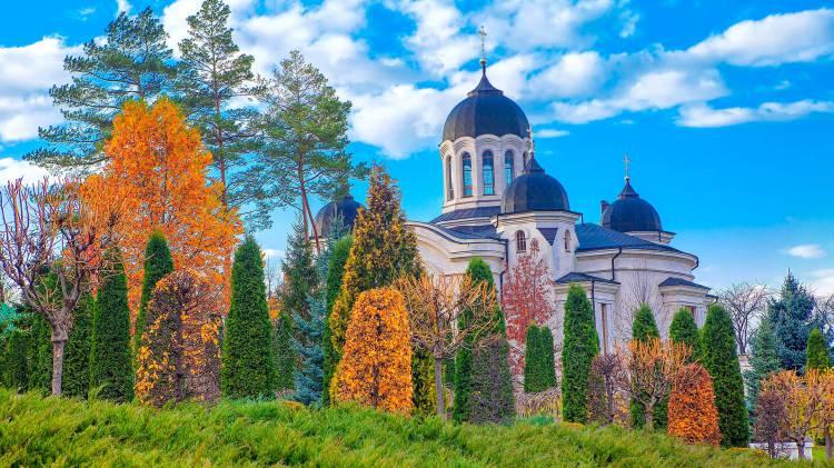 <p><span data-darkreader-inline-color="" style="--darkreader-inline-color:#df5858; color:rgb(178, 34, 34)"><strong>MOLDOVA</strong></span></p>

<p>180 günde 90 günü aşmayacak şekilde vizesiz.</p>
