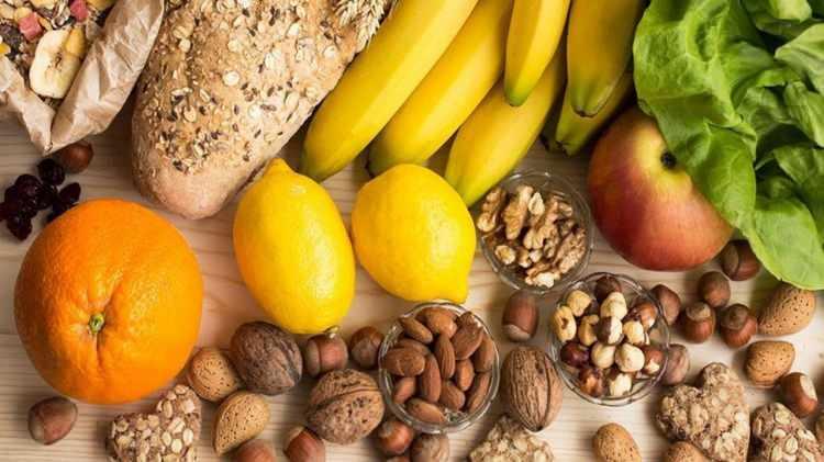 <p><strong>Soydemir, sağlıklı bir yaşam sürmek için yemek yeme sıralamasına dikkat etmenin, hem kısa hem de uzun vadede çok faydalı bir alışkanlık olduğunu; daha dengeli ve bilinçli bir öğün planlaması ile hem fiziksel sağlık hem de yaşam kalitesinin artacağını sözlerine ekledi.</strong></p>

<p> </p>
