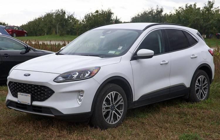 <p>12 - Ford Escape</p>
<p> </p>
<p>10 üzerinden 7,5 puan alan Ford Escape, listenin 12. sırasında. </p>
<p> </p>
<p>7,5 /10</p>
