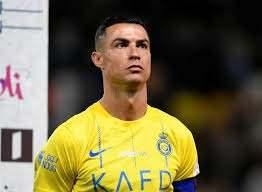 <p>Haberde, bu transferi gerçekleştirmek isteyen kulüpler ile ilgili detay verilmezken Neymar'la yollarını ayıran Al-Hilal ve Cristiano Ronaldo'nun formasını giydiği Al-Nassr'ın Vinicius için en ciddi iki takım olduğu aktarıldı.</p>